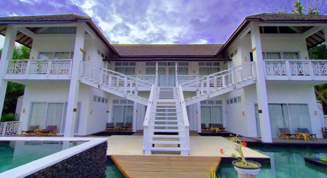 Трёхместный номер Deluxe с видом на бассейн The Trawangan Resort