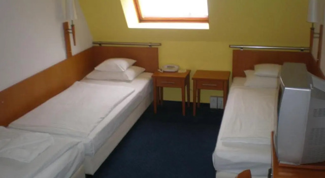 Трёхместный номер Standard Hotel Veritas