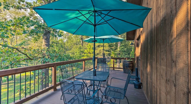 2 Mi to Choctaw Landing: 'western Daze' Cabin!, Rezerwuj Dom wakacyjny Hochatown Oklahoma