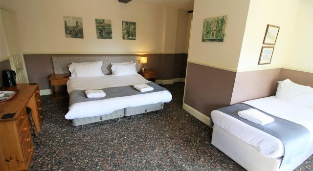 Трёхместный номер Standard The Kings Arms Hotel
