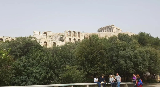 Апартаменты JOHN BEAUTY 50m2, METRO and ACROPOLIS 5'