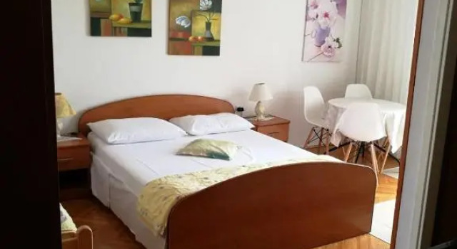 Студия с балконом Rooms & Apartments Kaurloto
