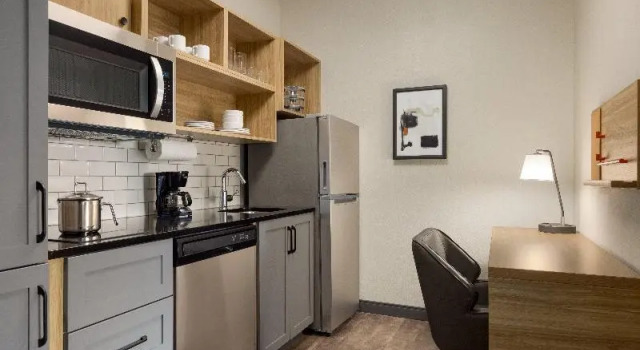 Студия Standard Candlewood Suites Orange by IHG