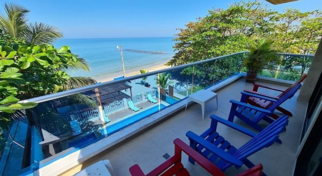 Семейные апартаменты с видом на море Hotel Camino Palmero Coveñas