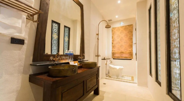 Люкс Royal Shinnabhura Historic Boutique Hotel