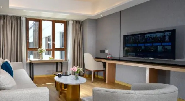 Люкс Executive Zhongxin Yuedong Hotel