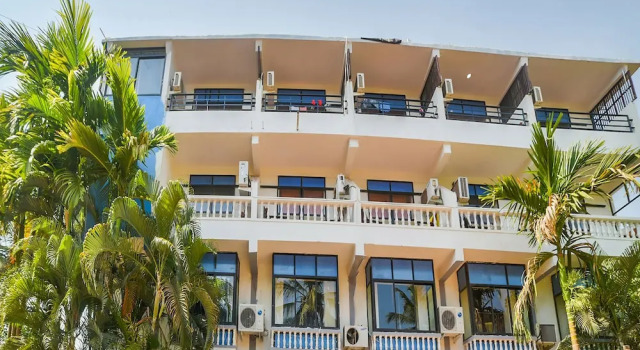 Oyo 22417 Pleasure Inn, Réserver Hôtel Morjim 