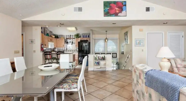 Tara's Haven, Rezerwuj Apartament Hotele w Saint Augustine Area z parkingiem, Parking