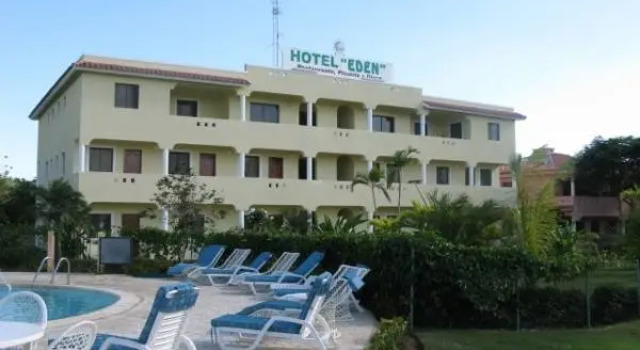 Кровать в общем номере Hotel Residence Eden