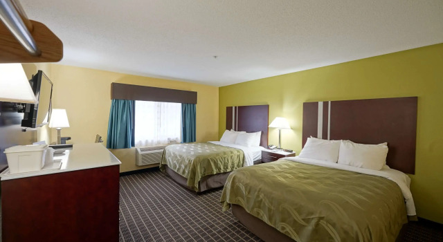 Четырёхместный номер Standard Quality Inn & Suites Harrington - Milford