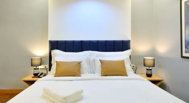 Номер Standard с балконом Castle Black Bangkok