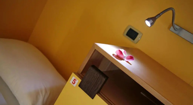 Кровать в общем номере Seven Hostel & Rooms