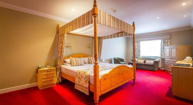 Люкс Deluxe Consort Hotel, Urban Spa & Glamping Pods