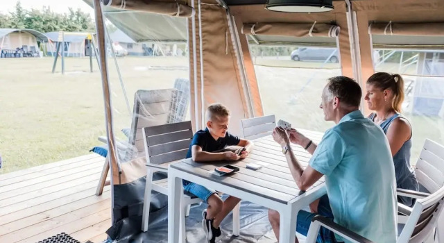Тент Lakefront Glamping w/ Pets