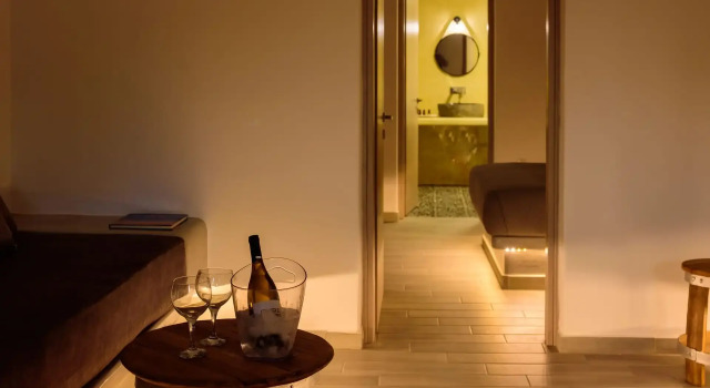 Люкс Athiri Luxury Suites
