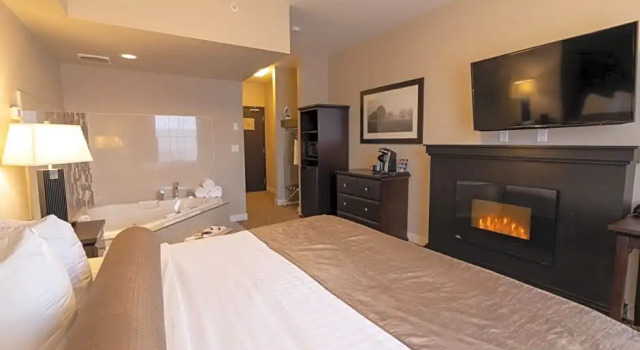 Двухместный номер Standard The Kanata by BCMInns Whitecourt