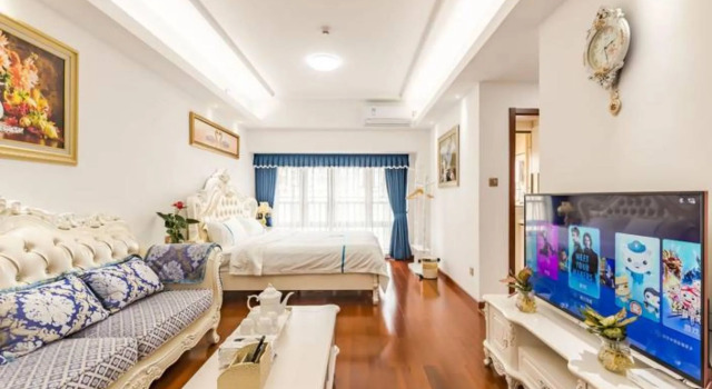 Отель Western Theme Holiday Apartment Hotel