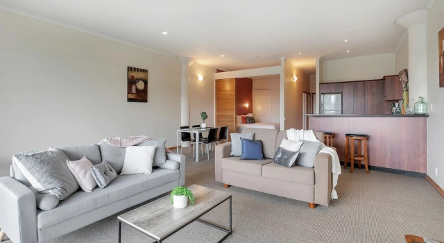 QV Serviced Modern Viaduct Apartment - 805, Rezervasyon Daire Auckland 