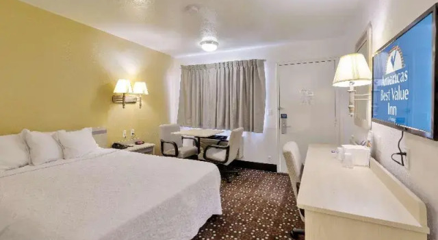 Люкс Deluxe Americas Best Value Inn Amarillo Airport/Grand Street