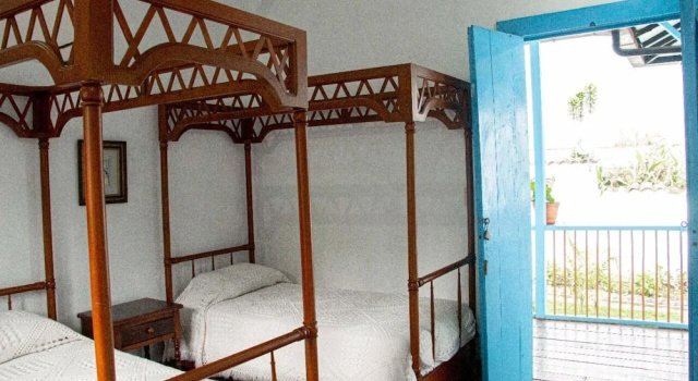 Четырёхместный семейный номер Standard Casa Hotel El Compadre