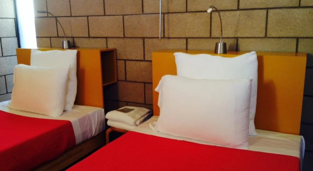 Miracle Manor Boutique Hotel & Spa, Забронировать Курортный отель Дезерт-Хот-Спрингс Palm Springs Metropolitan Area