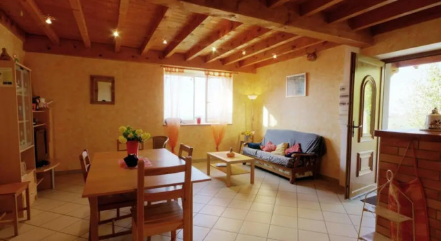 Gîte rural 2 chambres avec jardin, terrasse, wifi, animaux acceptés - FR-1-496-130, Prenota Hotel Hotel a Alvernia con parcheggio, Parcheggio