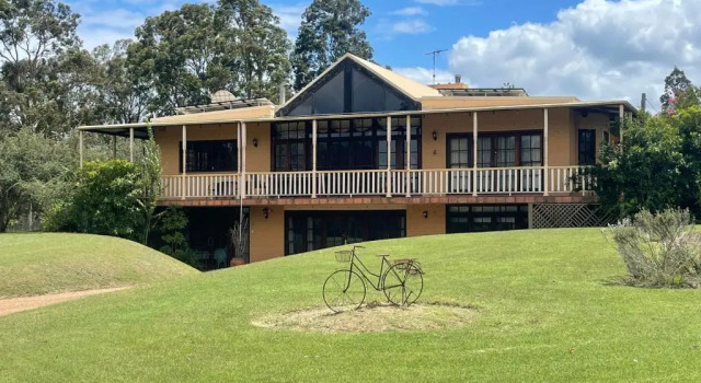 Коттедж Woolshed Hill Estate