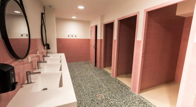 Кровать в общем номере (женский номер) HEJMO Hostel