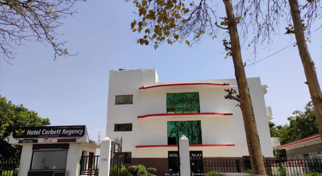 Hotel Corbett Regency, Rezervovat Hotel Hotely v Uttarakhand s parkováním, Parkování