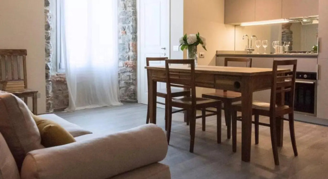 ALTIDO Modern 1-BR Flat near Como Centre, Забронировать Отель Бизнес-отели Комо, рядом с Площадь Победы, 4* 5*