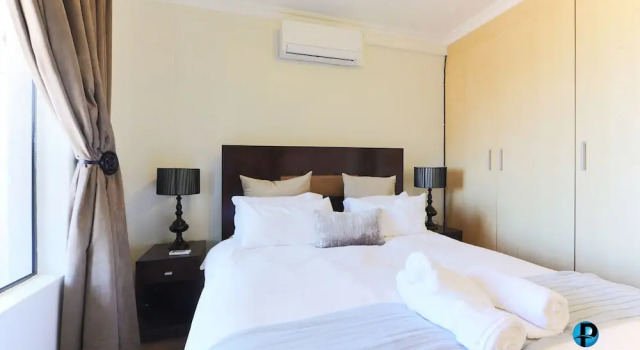 Апартаменты Luxury c 1 комнатой с балконом Prestige Apartments Sandton at Westpoint