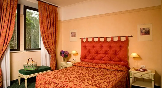 Номер Standard с видом на улицу Grand Hotel Majestic