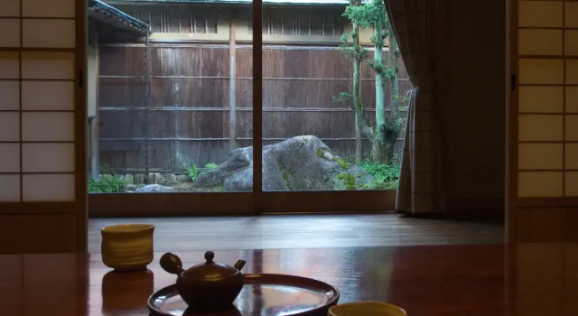 Коттедж SUKIYA-zukuri Suehiro House