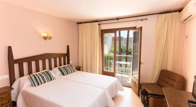 Двухместный номер Standard с видом на сад Hotel Buigues