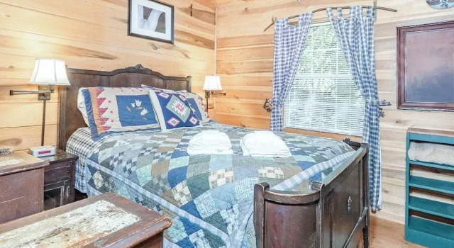 The Cabins at Seven Foxes