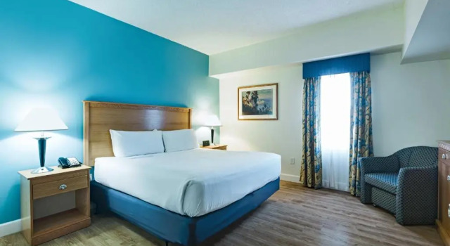 Люкс c 1 комнатой The Atrium Resort, Virginia Beach by Vacatia