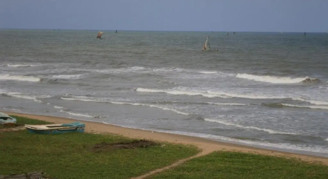 Коттедж с 2 комнатами с красивым видом из окна Beach House 'Sea 64' Negombo