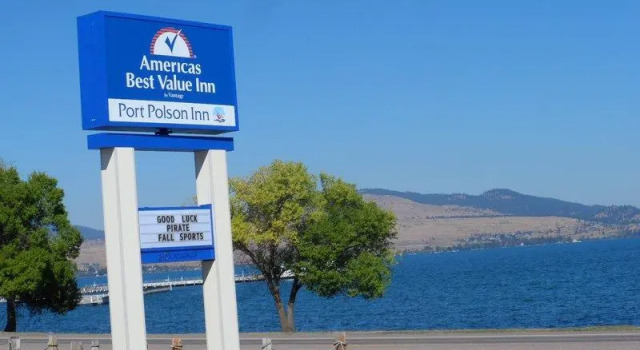 Кровать в общем номере Americas Best Value Inn Polson
