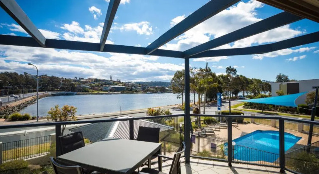 Апартаменты Sails Luxury Apartments Merimbula