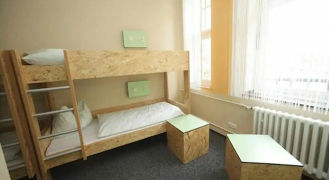 Кровать в общем номере (женский номер) Pathpoint Cologne Backpacker Hostel