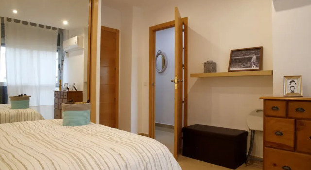 Homely Málaga Soho 520, Забронировать Отель Отели Малаги с парковкой, рядом с Centro Comercial Larios Centro, Парковка