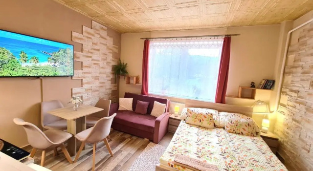 Студия Liget Nyaralóház és Apartman Liget