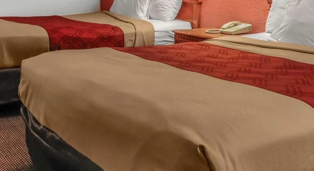 Четырёхместный номер Standard Econo Lodge Tucumcari Route 66