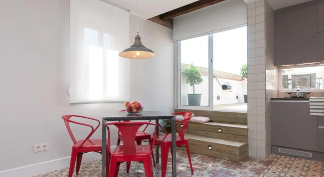 Апартаменты Weflating Suites Sant Antoni Market