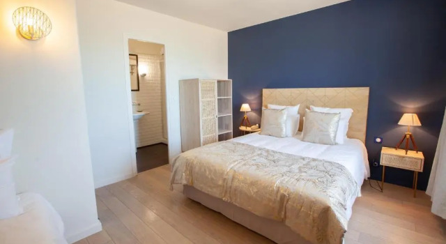 Трёхместный номер Standard Hôtel des Isles