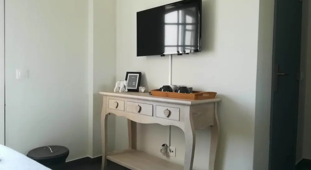 Двухместный люкс с балконом Globo Happy Hostel