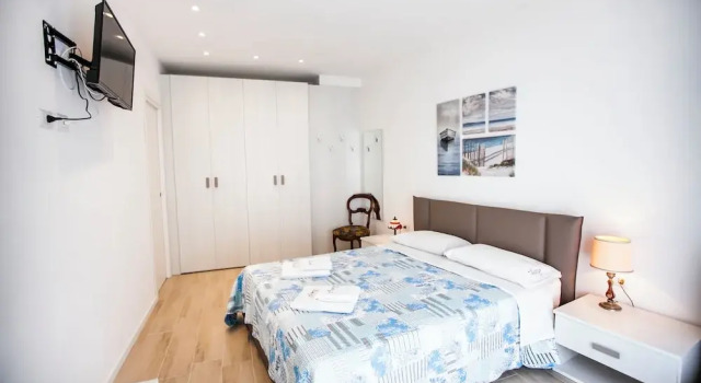 Deluxe Apartment Benzi16