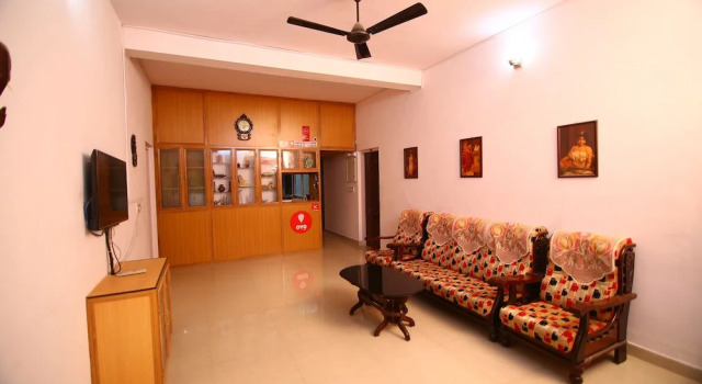 OYO 5517 Home Stay Grand Exotica Villa