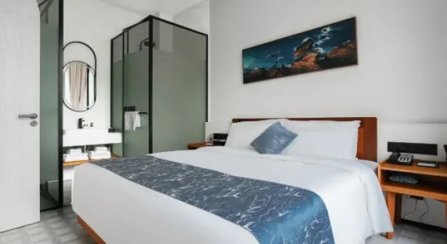 Люкс Deluxe с видом на внутренний двор Blue Top Hot Spring Resort (Qinhuangdao Fira Resort)