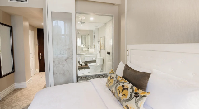 Четырёхместный номер Classic Hôtel Birks Montréal